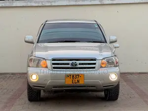 Toyota Kluger 2005 Gold