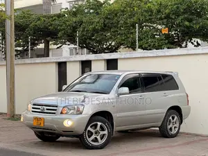 Toyota Kluger 2005 Gold