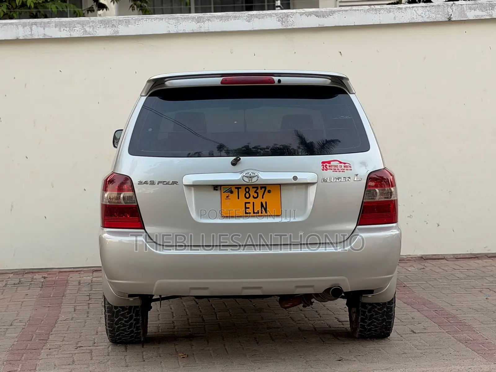 Toyota Kluger 2005 Gold
