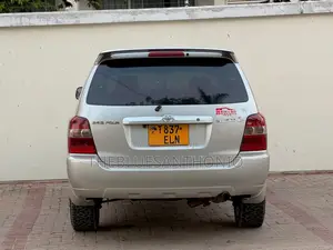 Toyota Kluger 2005 Gold