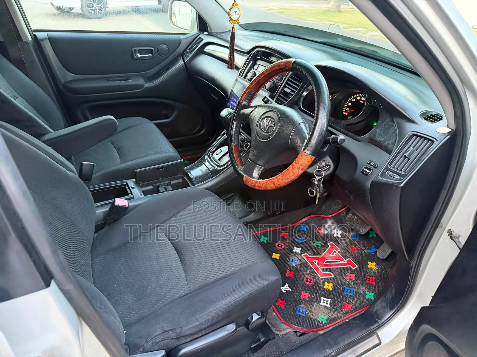 Toyota Kluger 2005 Gold