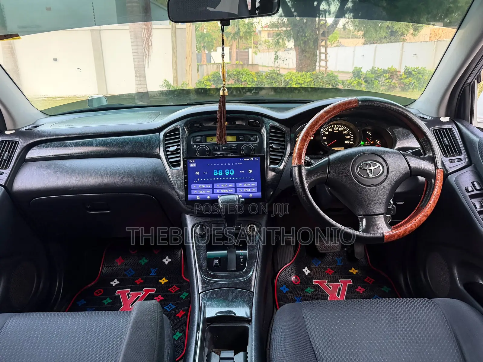 Toyota Kluger 2005 Gold