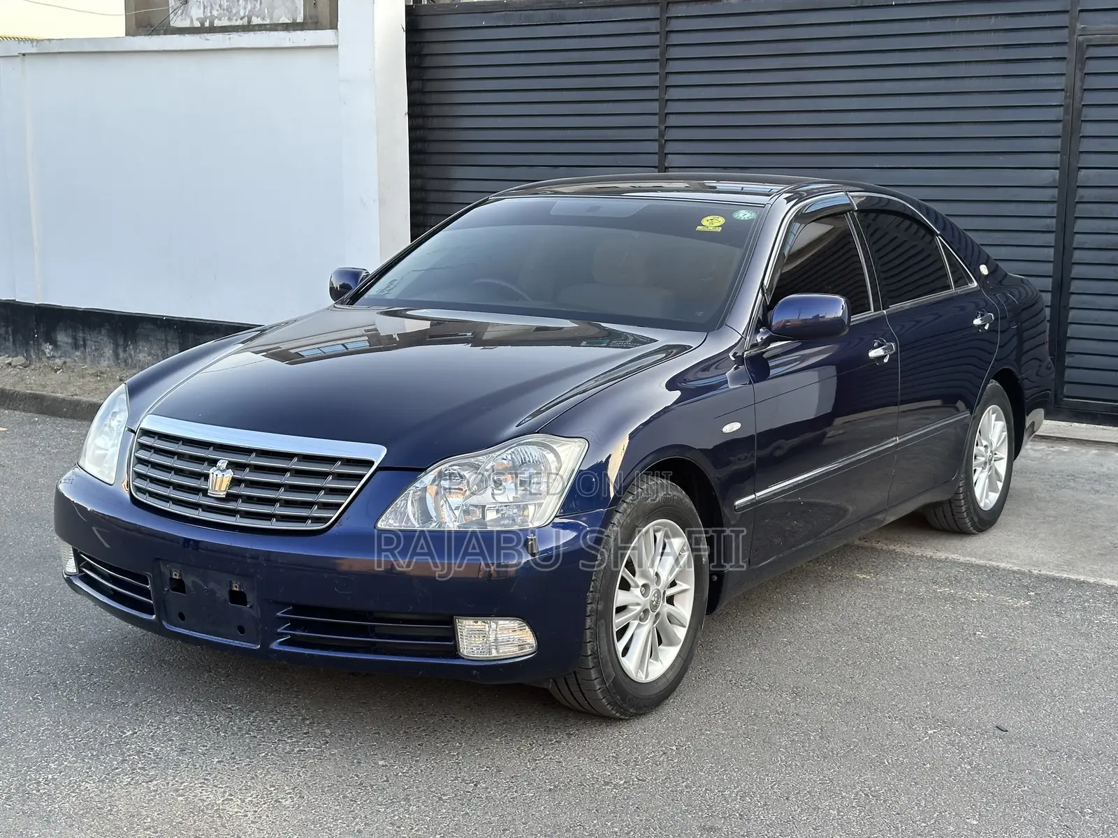 Toyota Crown 2006 Blue