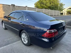 Toyota Crown 2006 Blue