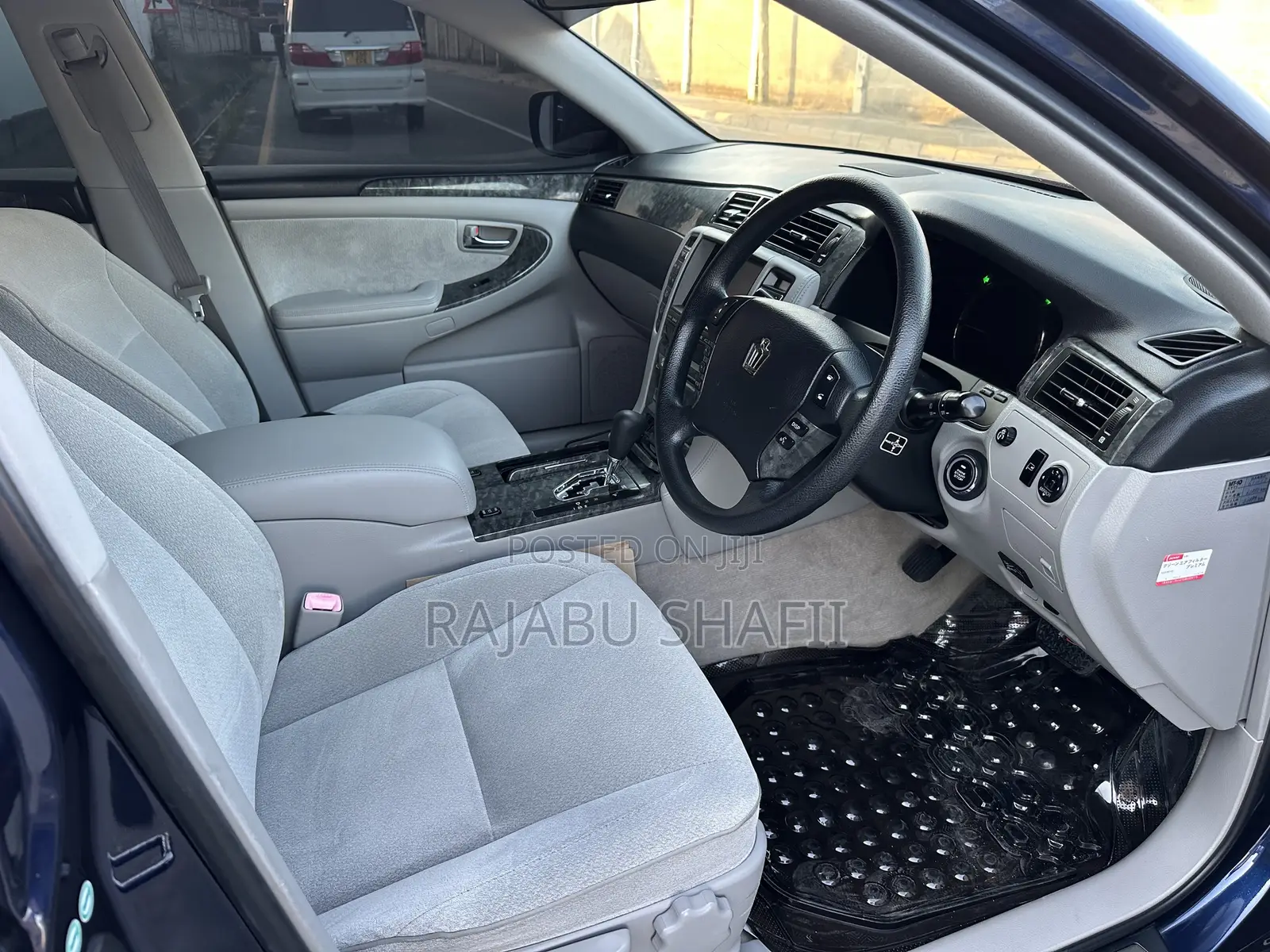 Toyota Crown 2006 Blue