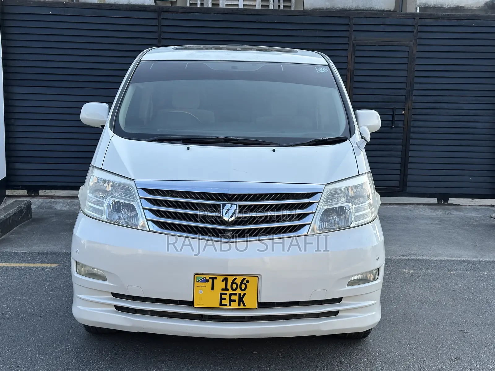 Toyota Alphard 2.4 Petrol FWD 2007 White