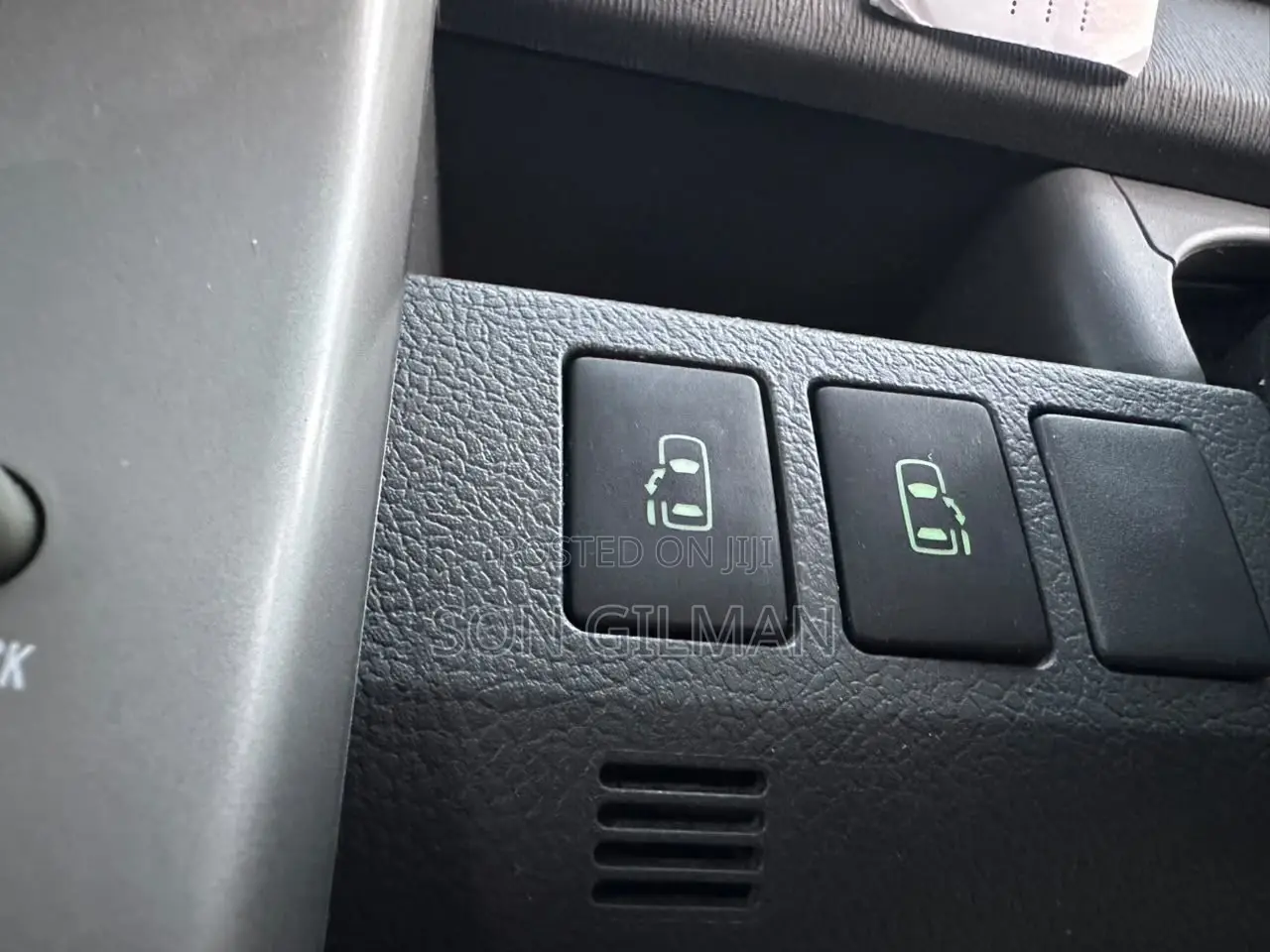Toyota Noah 2007 Silver
