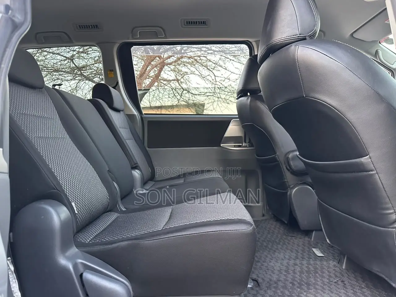 Toyota Noah 2007 Silver