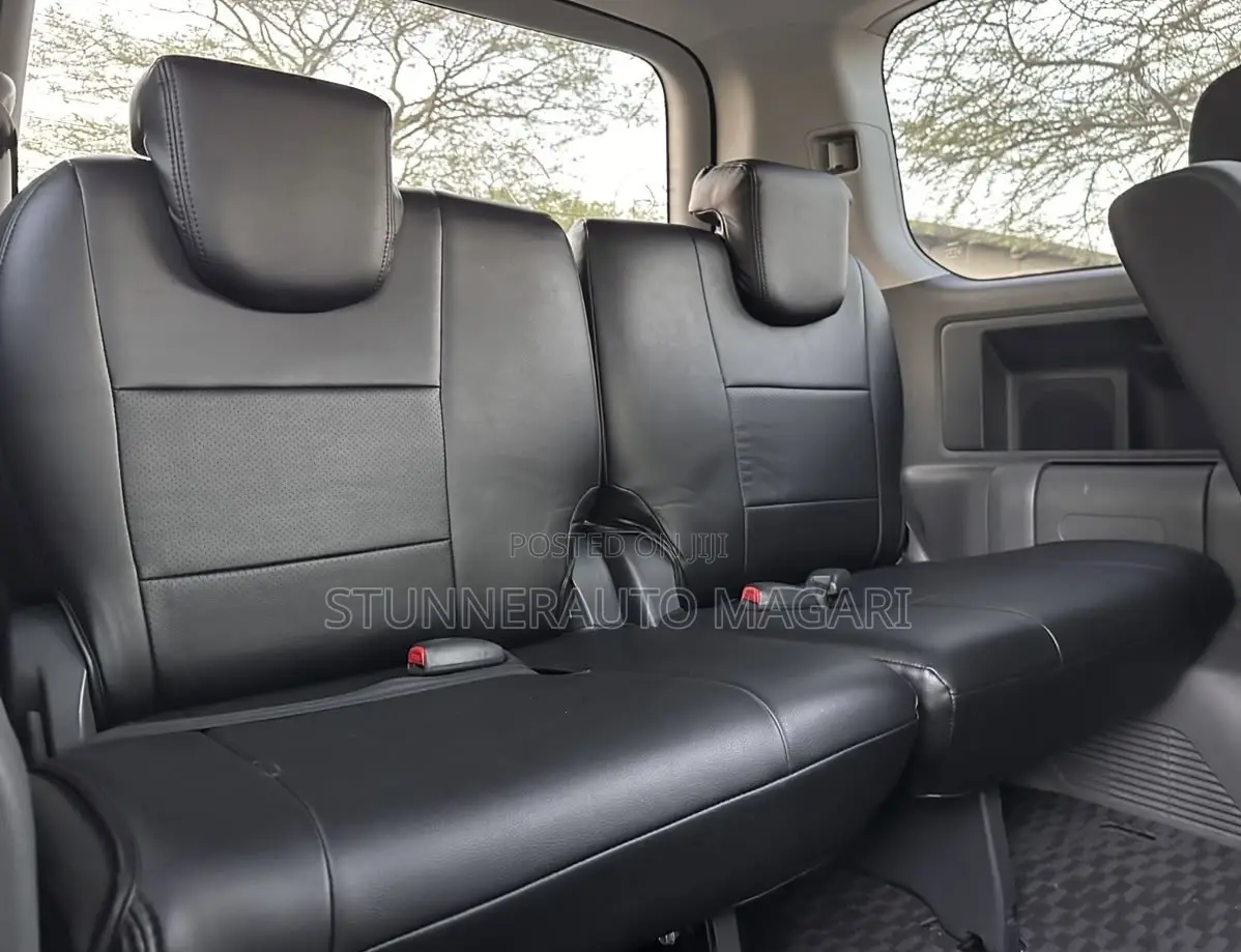 Toyota Noah 2008 Silver