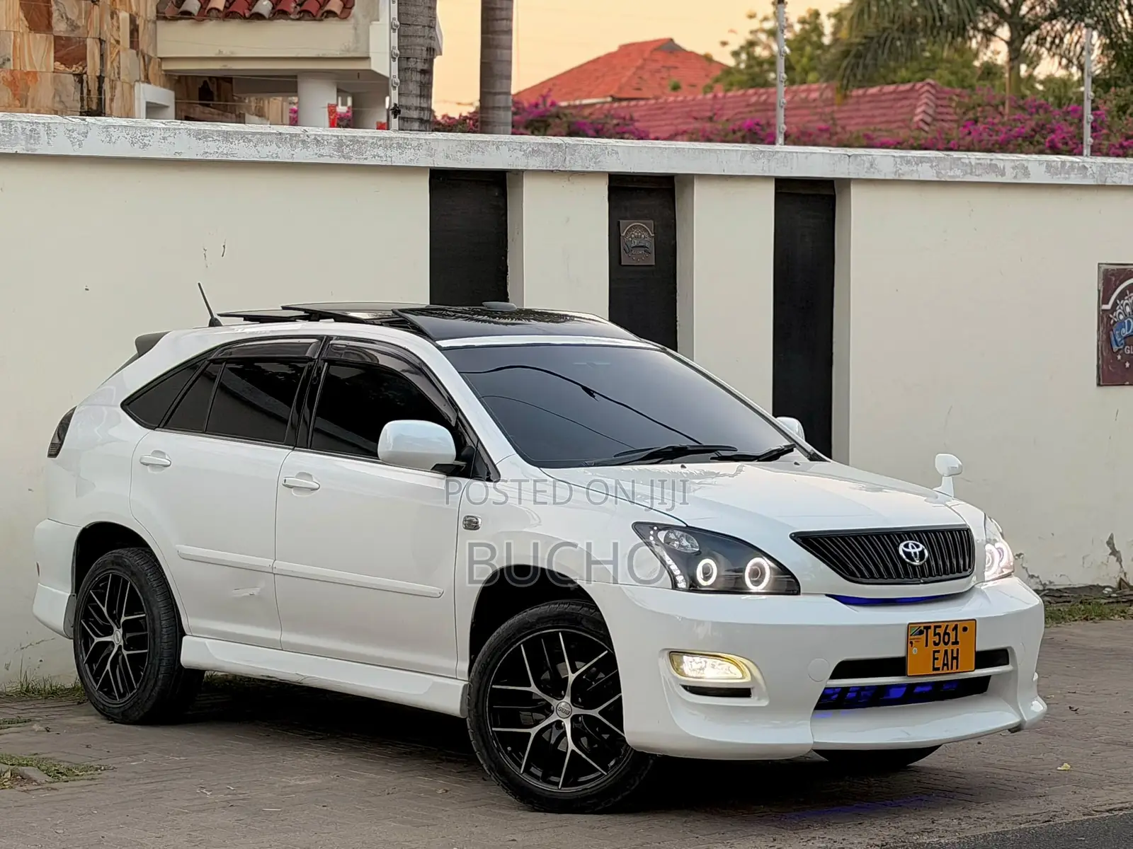Toyota Harrier 2006 White