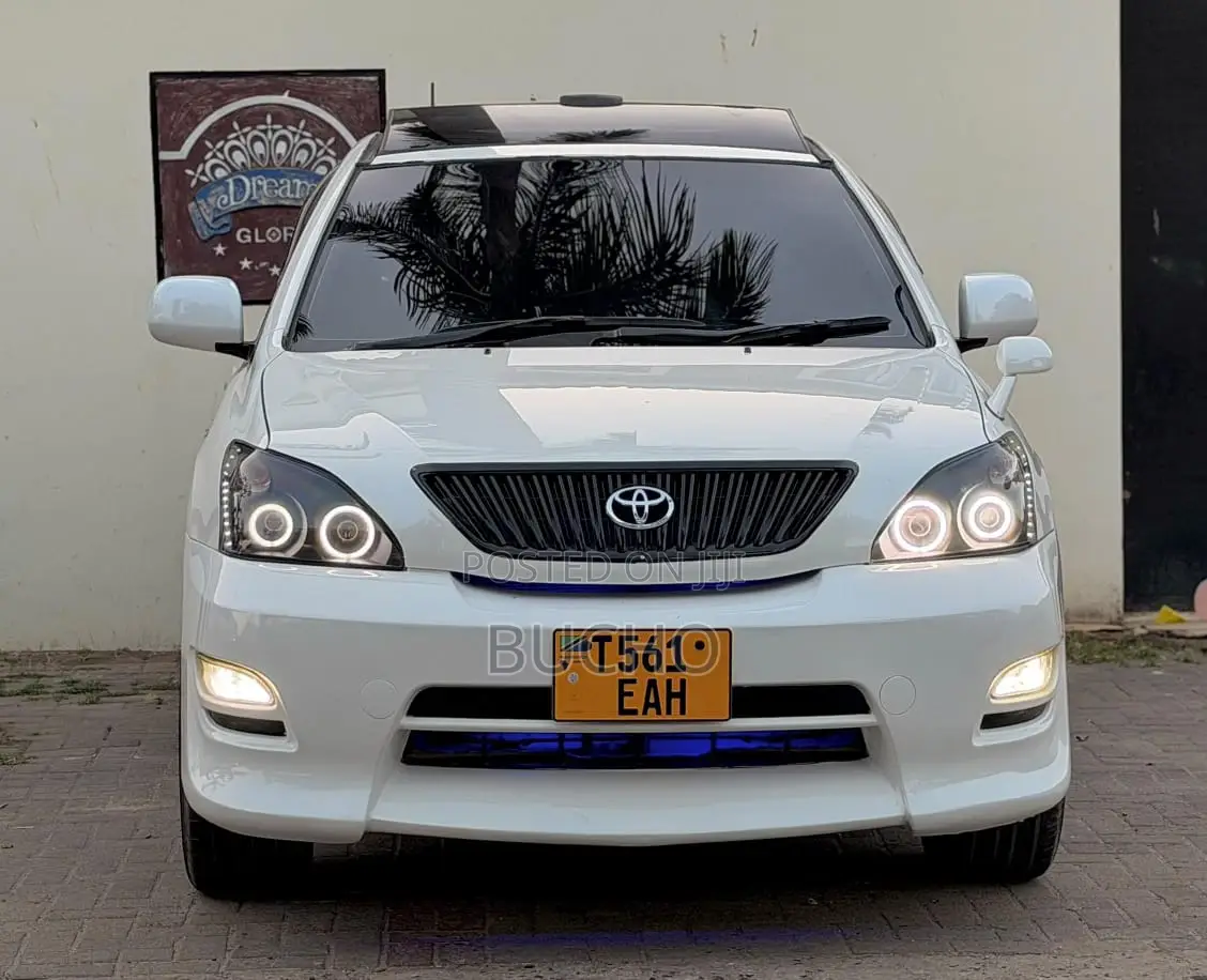Toyota Harrier 2006 White