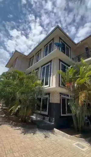 5bdrm House in Kinondoni for sale