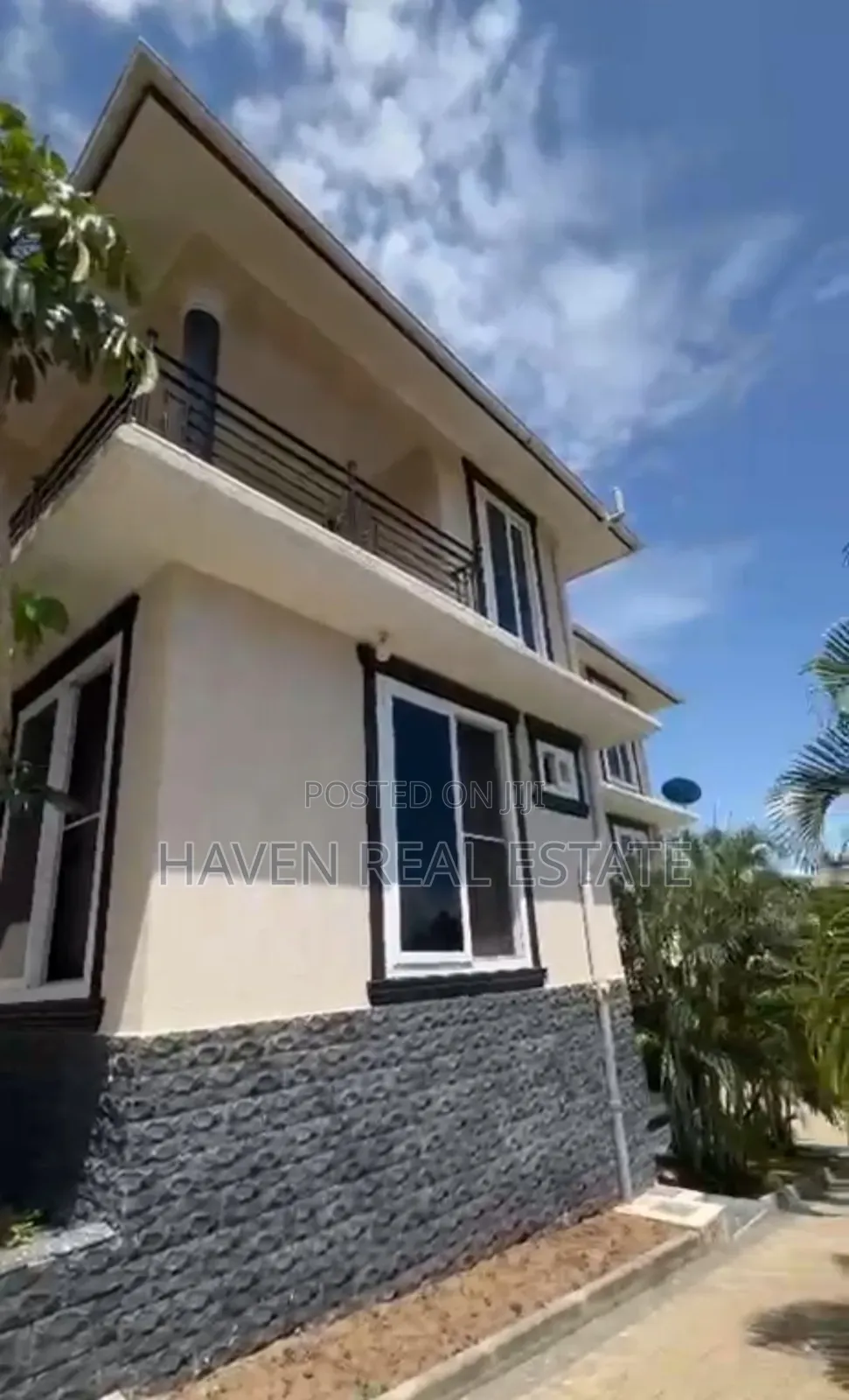 5bdrm House in Kinondoni for sale
