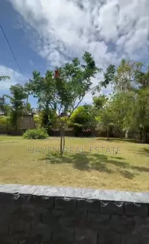 5bdrm House in Kinondoni for sale