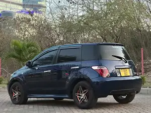 Toyota IST 2005 Blue