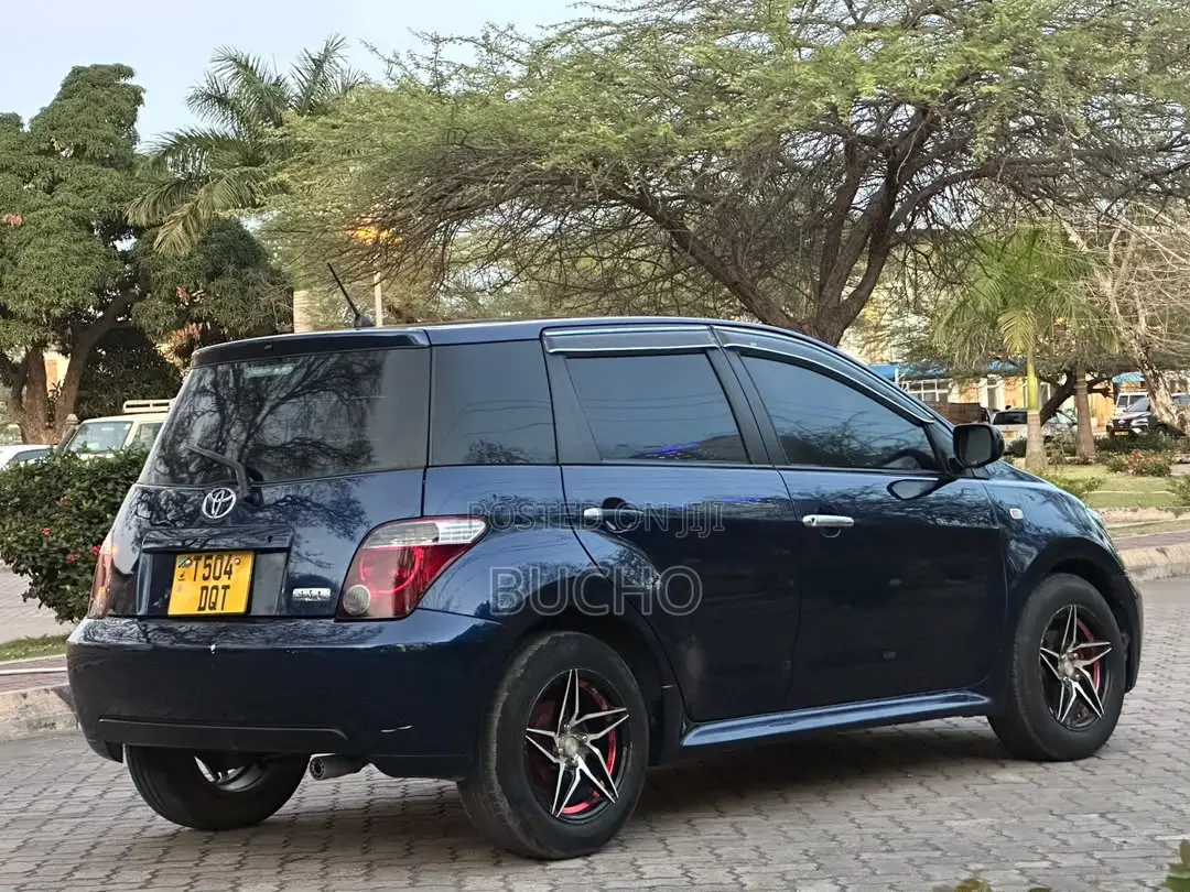 Toyota IST 2005 Blue