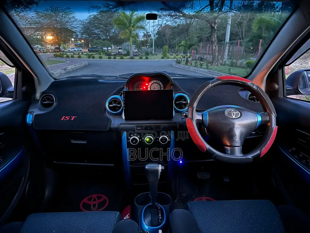Toyota IST 2005 Blue