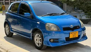 Toyota Vitz 2005 Blue