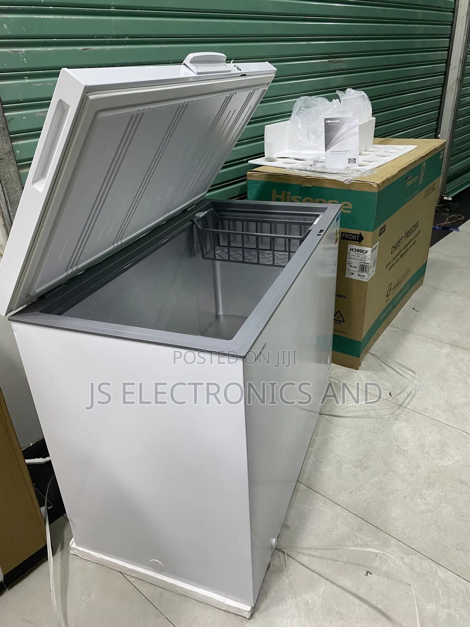 Hisense Freezer 300L Single Door Large Space