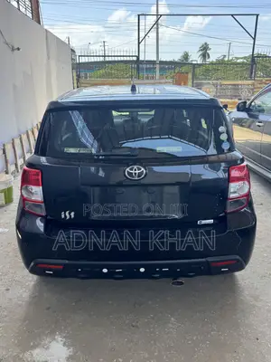 Toyota IST 2009 Black