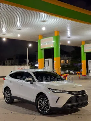 Toyota Harrier 2021 Pearl