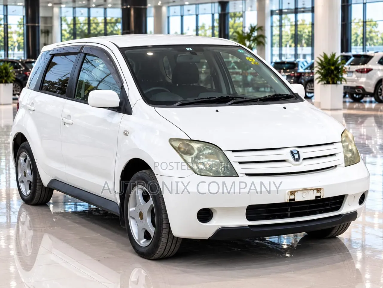 Toyota IST 2003 Off white