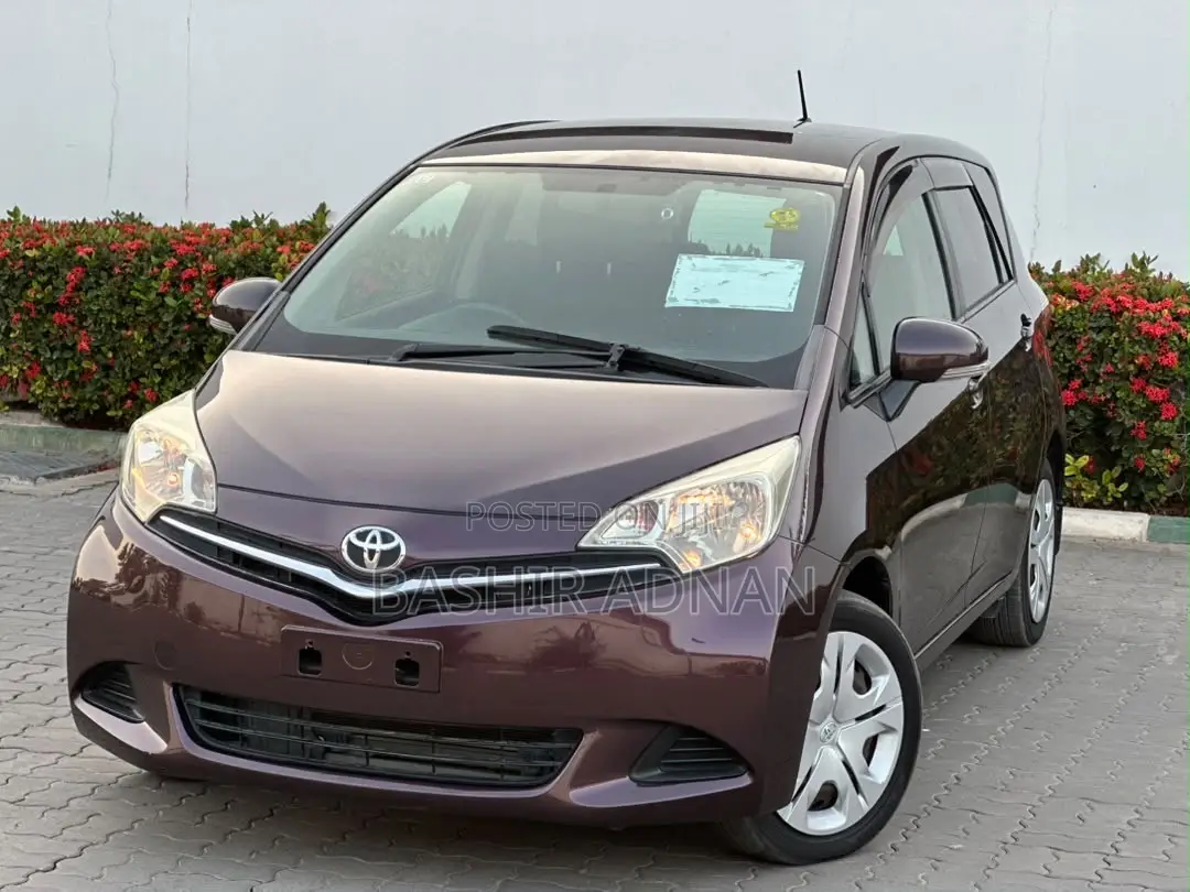 Toyota Ractis 1.5 FWD 2012 Maroon
