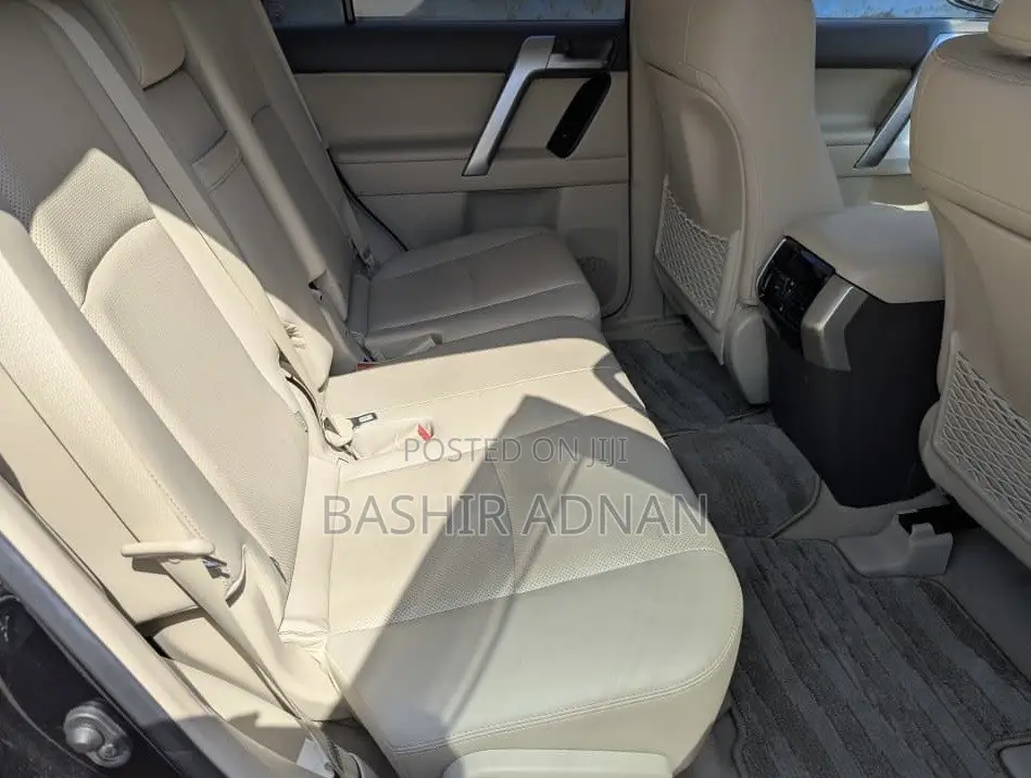 Toyota Land Cruiser Prado 2.8 2023 Black