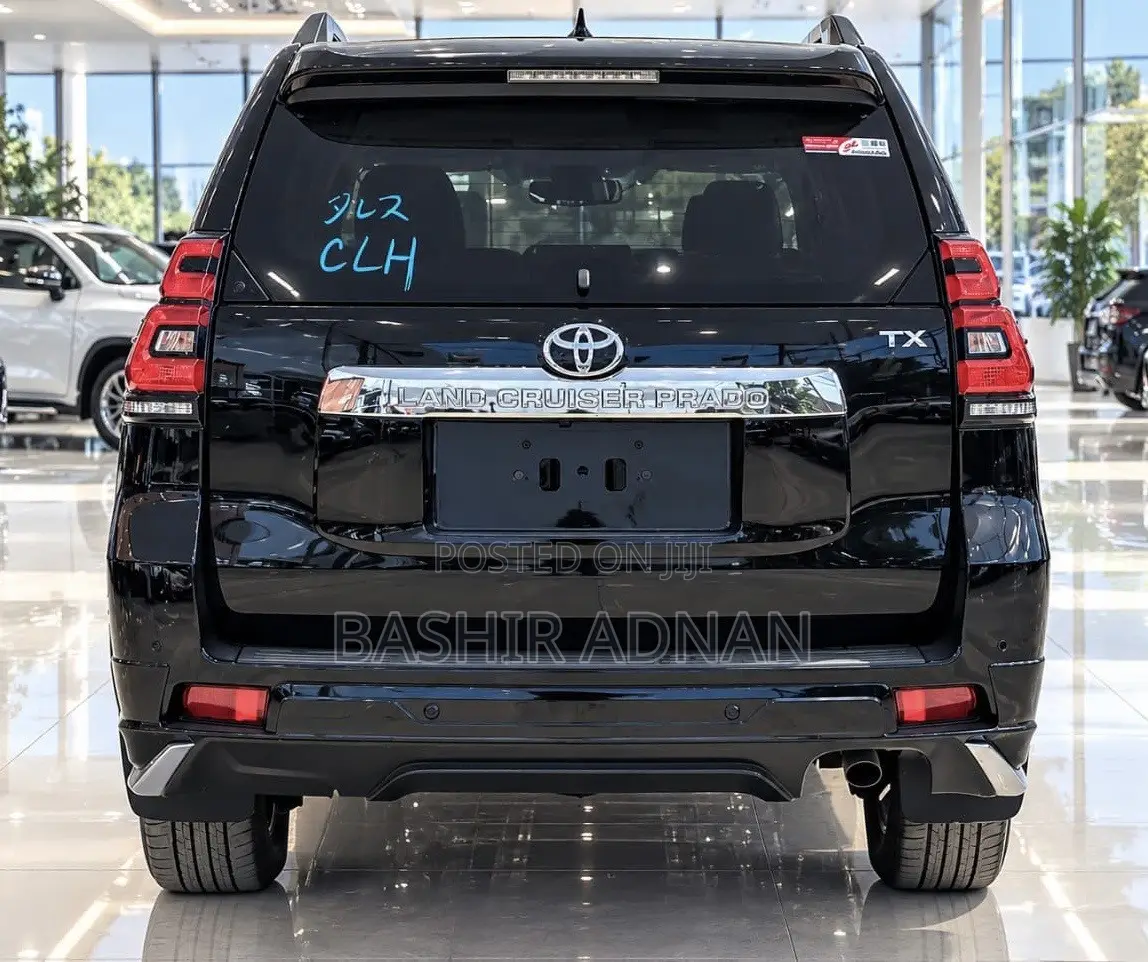 Toyota Land Cruiser Prado 2.8 2023 Black