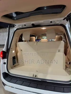 Toyota Land Cruiser LC300 2024 Off white