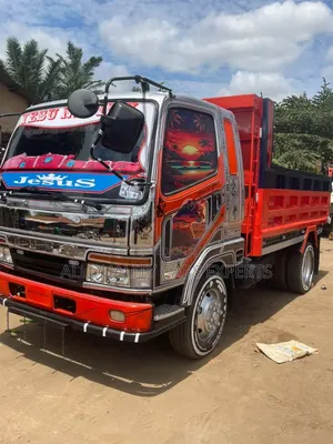 Fuso Tipper 6d17
