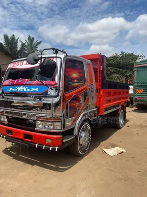 Fuso Tipper 6d17