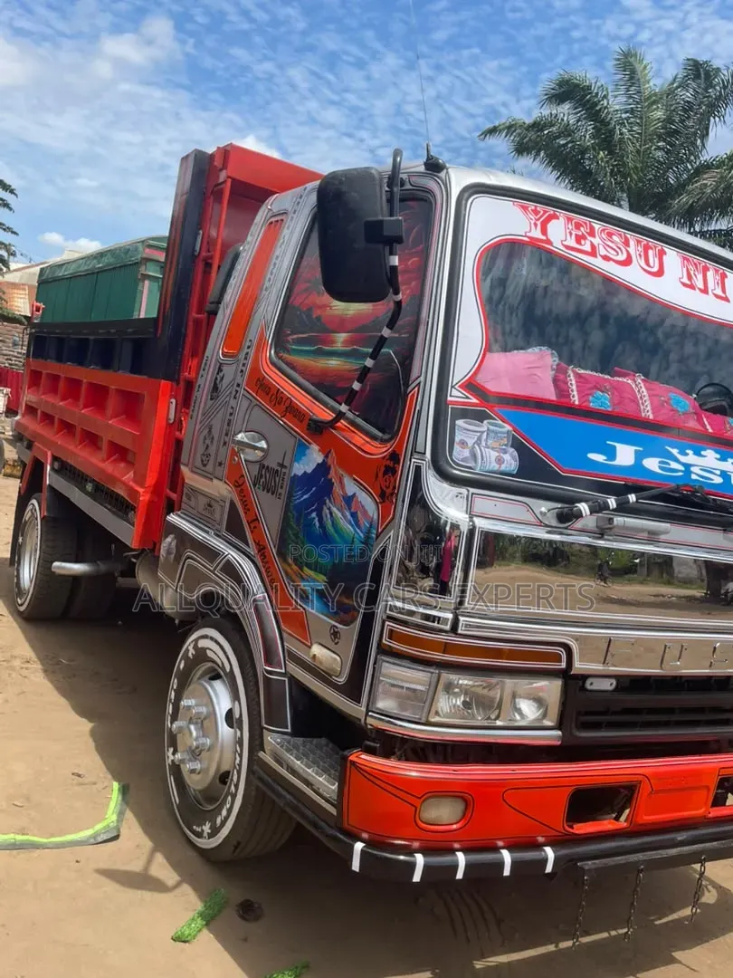 Fuso Tipper 6d17