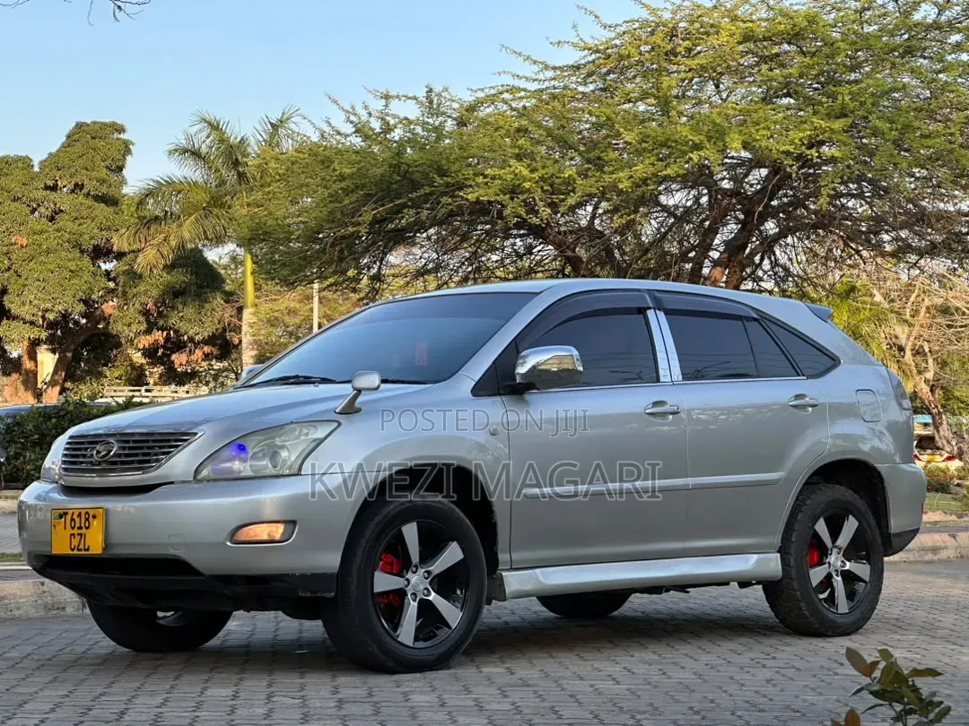 Toyota Harrier 2005 Silver