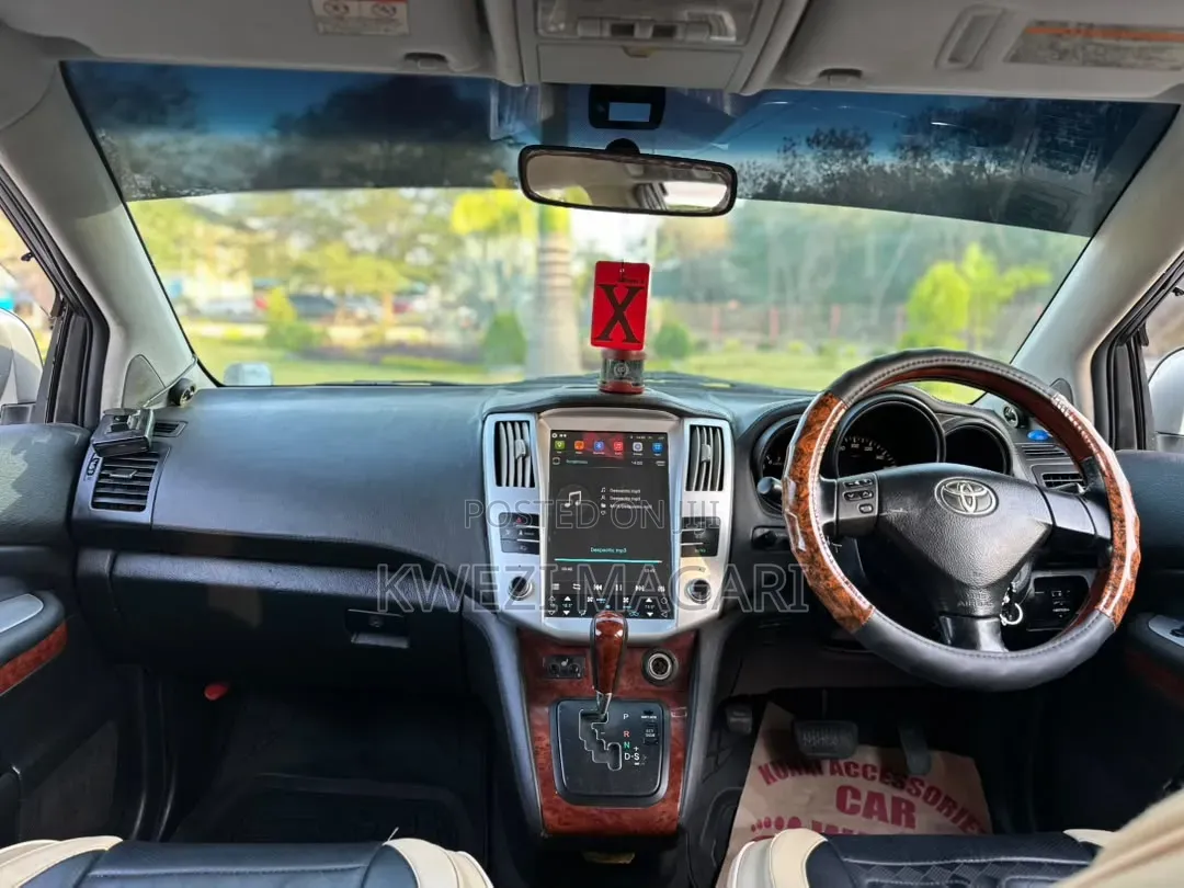 Toyota Harrier 2005 Silver