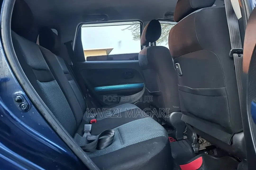 Toyota IST 2004 Blue