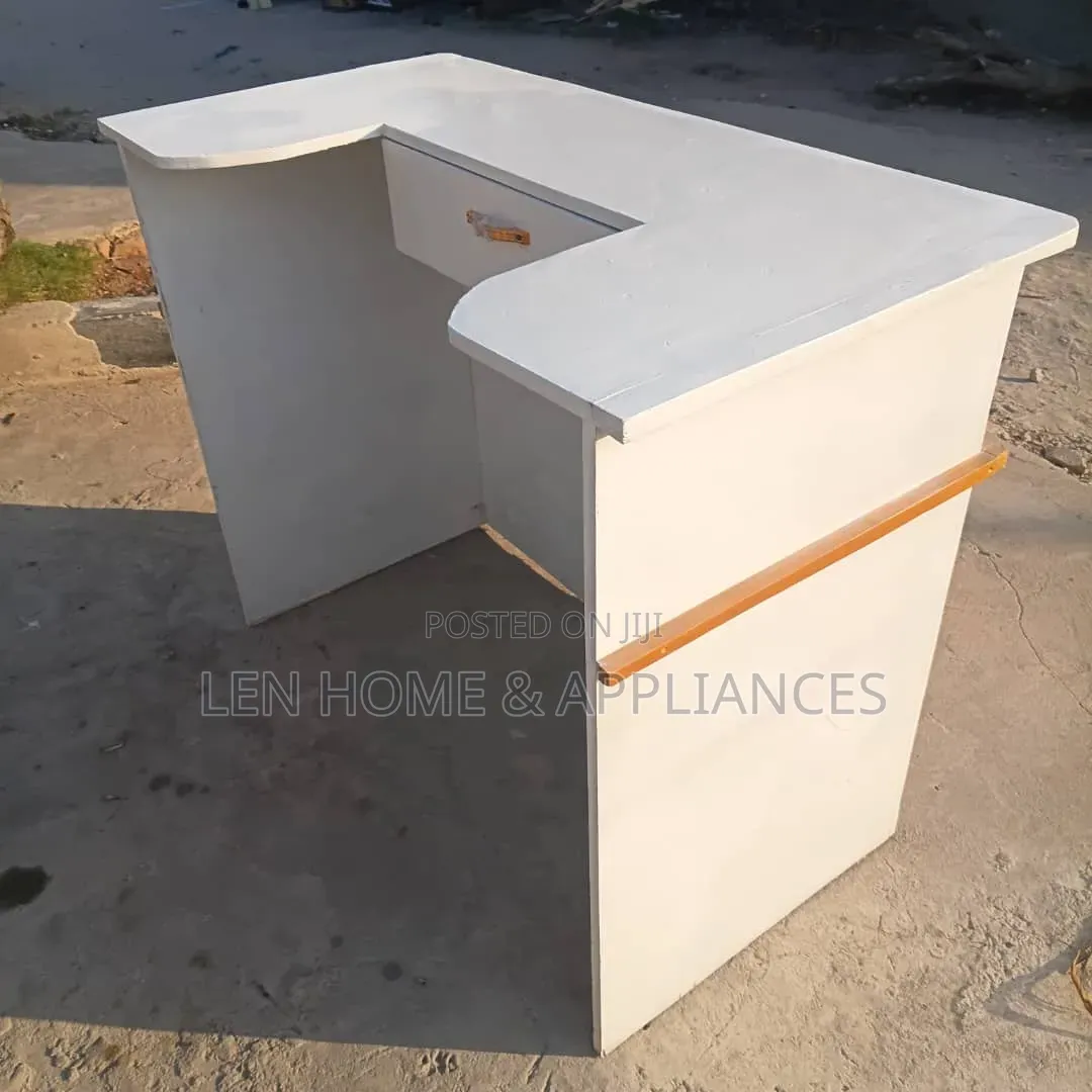 Reception Table Color White