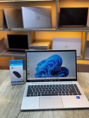 Laptop HP EliteBook 840 G8 8GB Intel Core i7 SSD 256GB