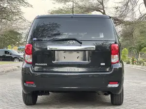 Toyota Corolla Rumion 2009 Black