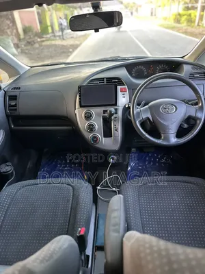 Toyota Ractis 2008 Black