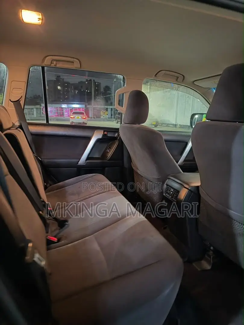 Toyota Land Cruiser Prado 2019 Black