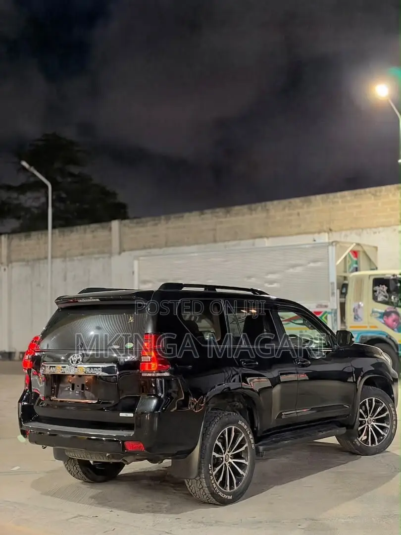 Toyota Land Cruiser Prado 2019 Black
