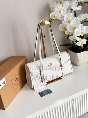 Coach Hand Bags Women Classic Bag New Arrival Size Medium