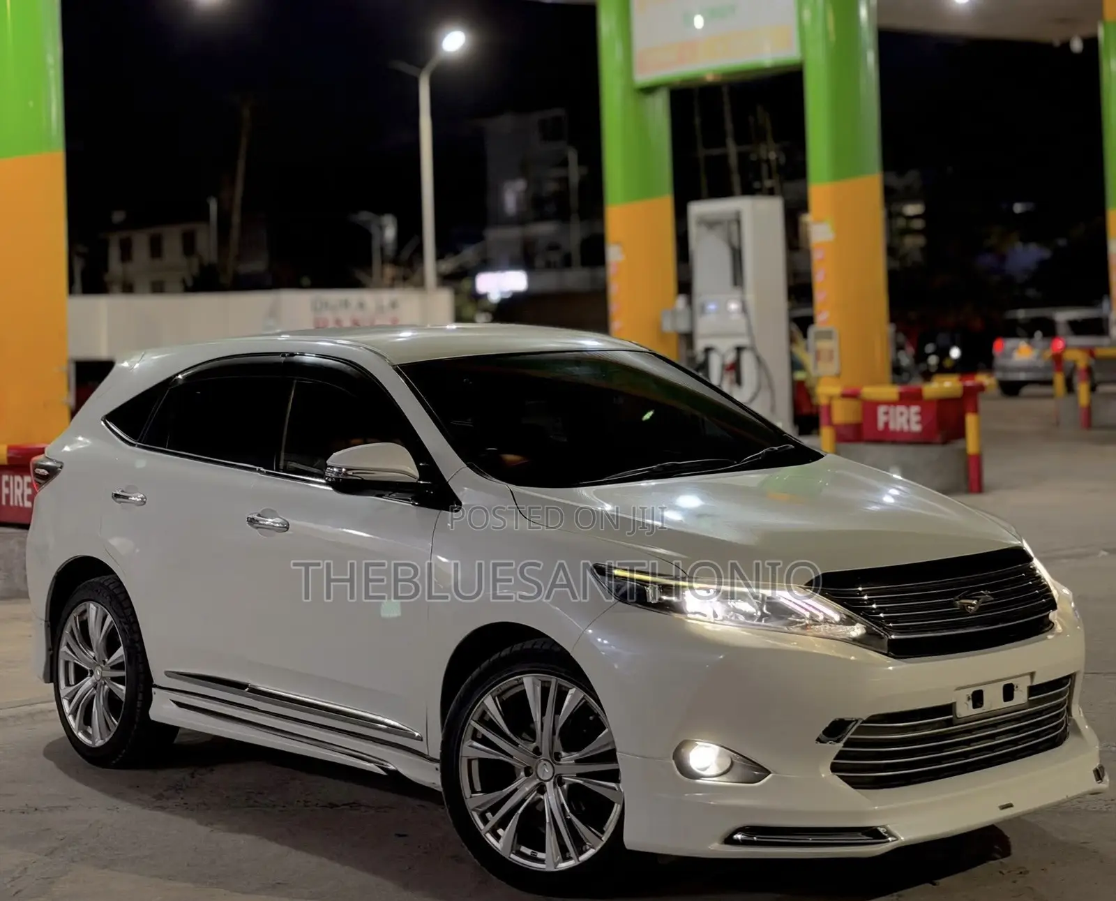 Toyota Harrier 2.0 2016 Pearl