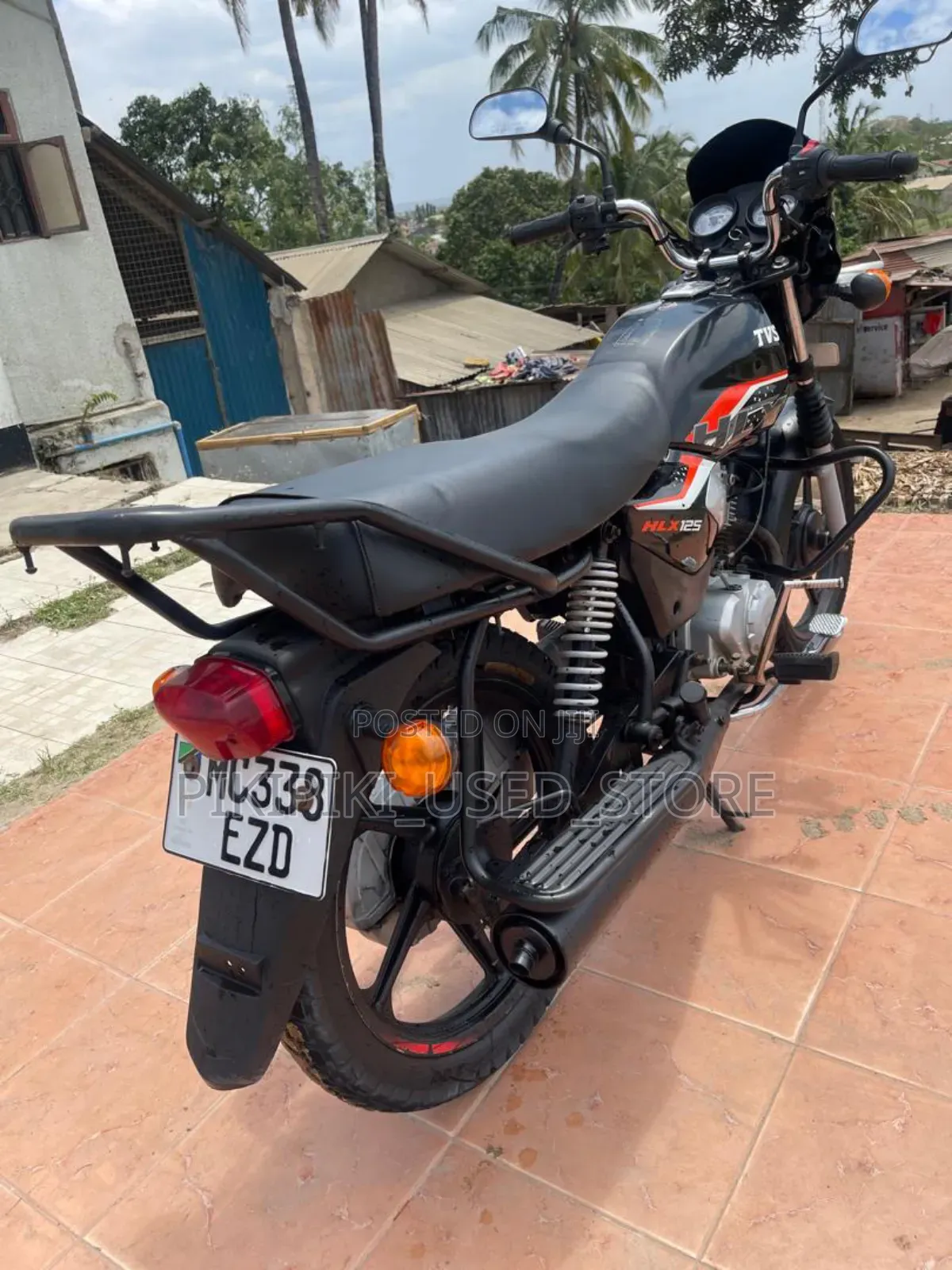 TVS Max 125 2025 Black