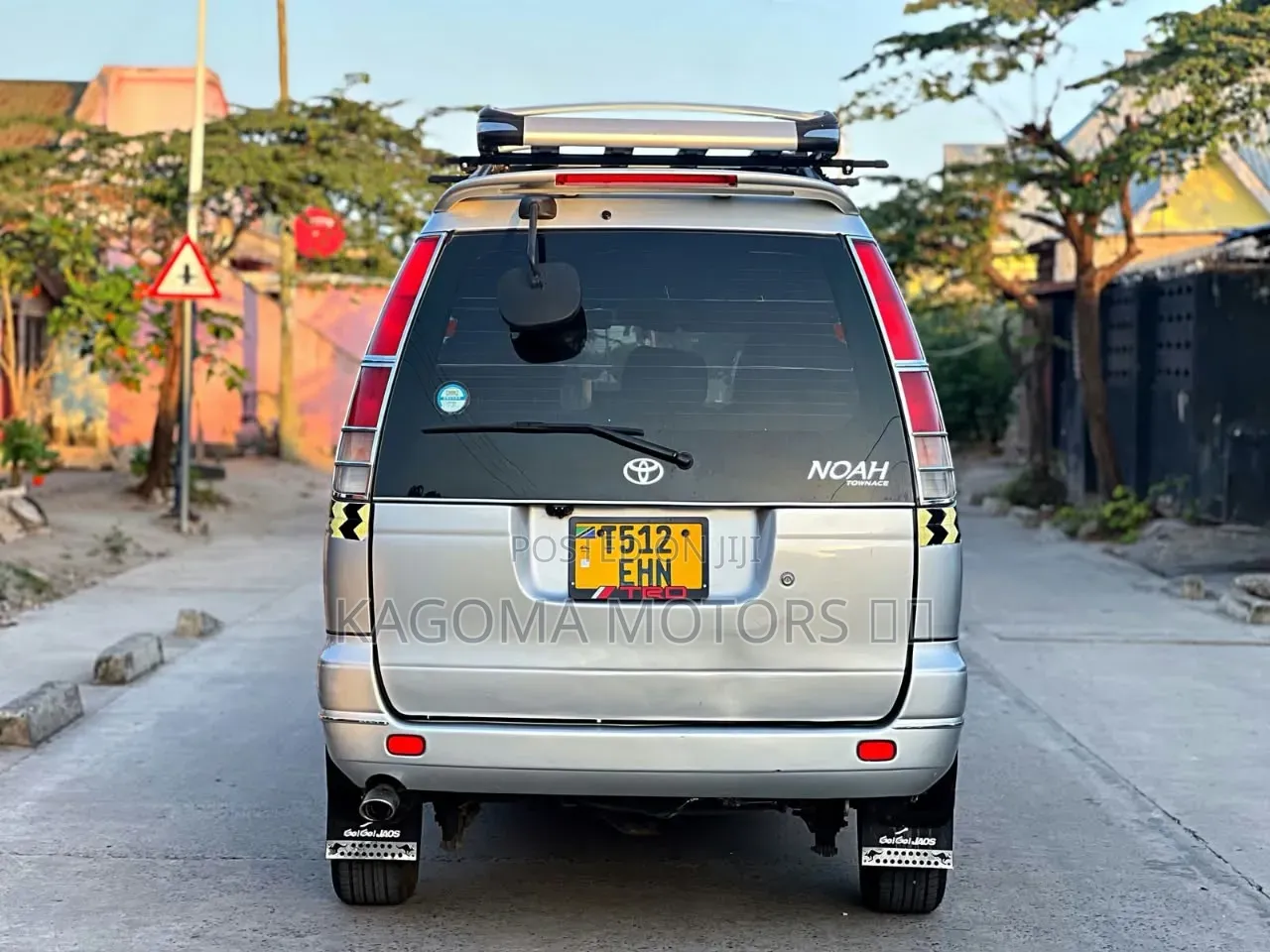Toyota LiteAce Noah 2001 Silver