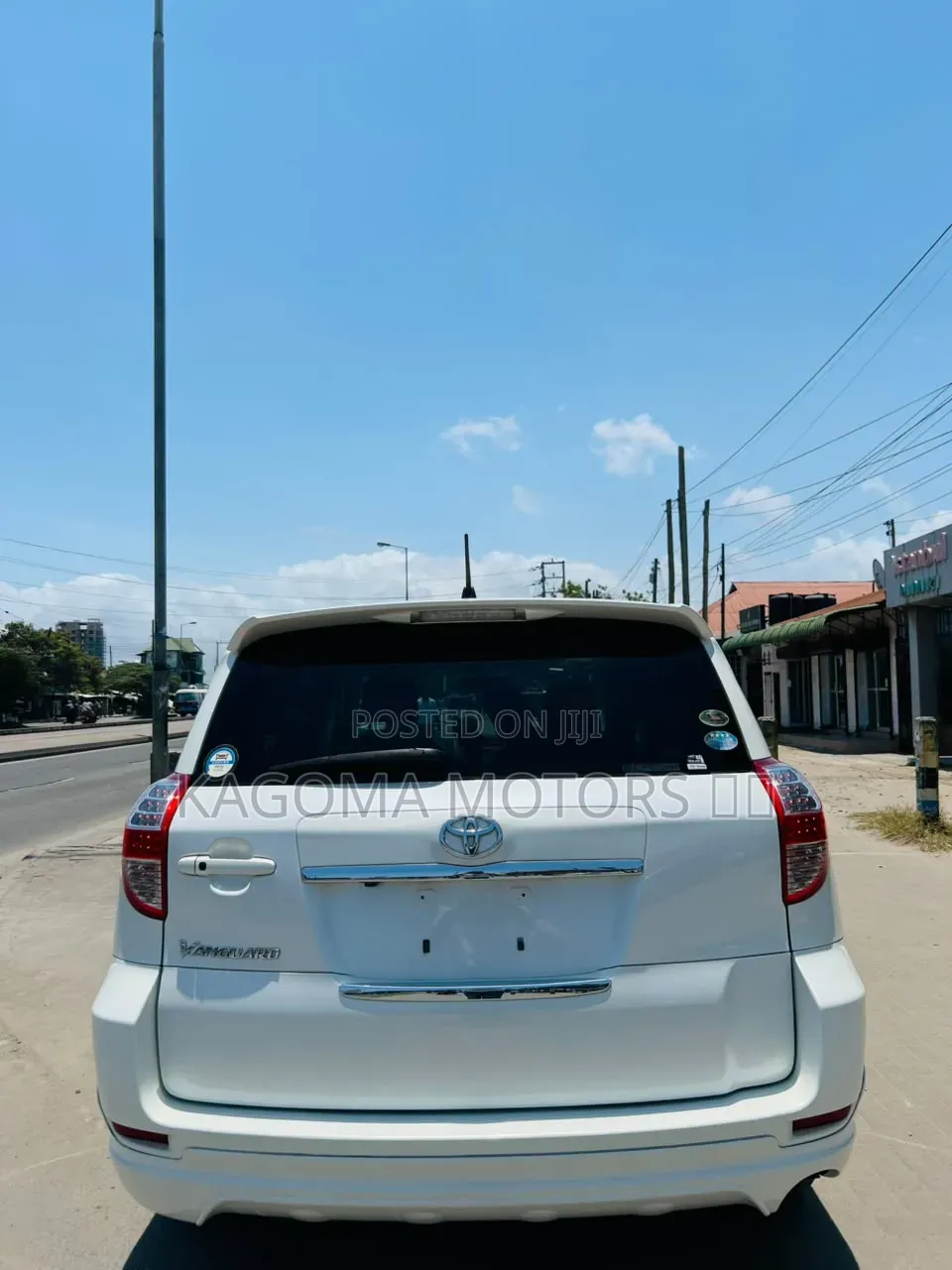 Toyota Vanguard 2009 White