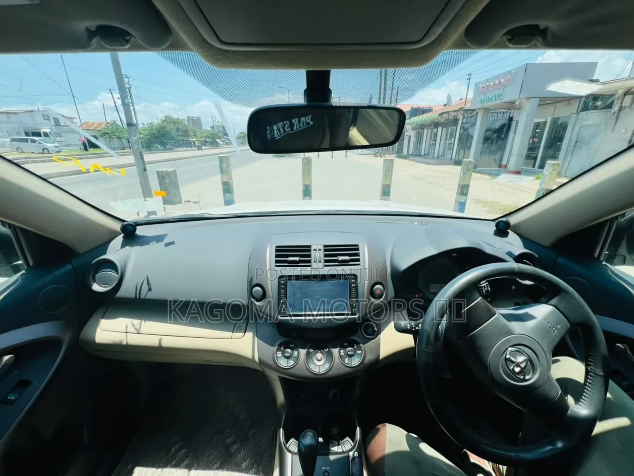 Toyota Vanguard 2009 White
