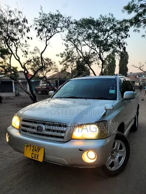 Toyota Kluger 2003 Silver