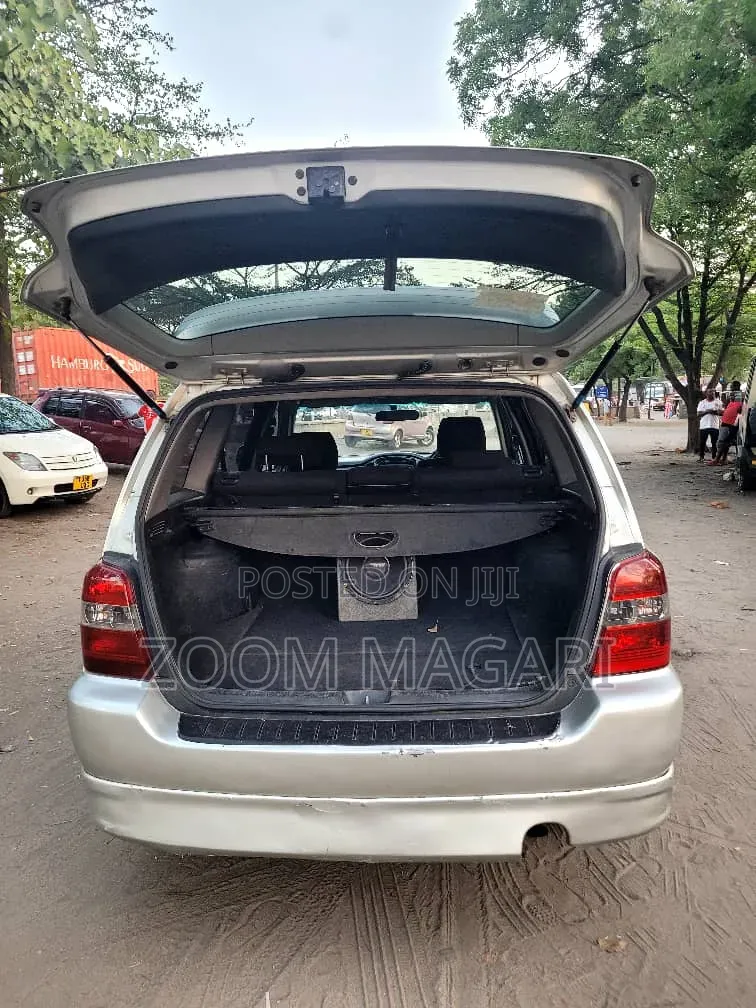 Toyota Kluger 2003 Silver